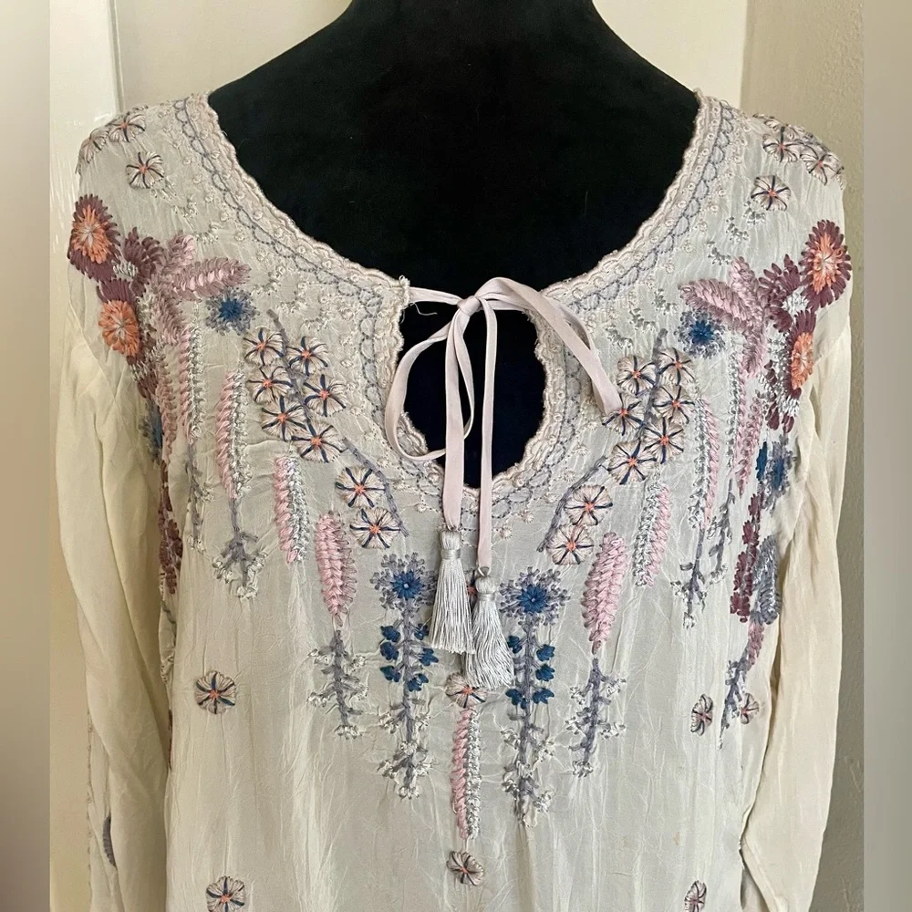 Stunning Johnny Was Silk Embroidered Top - Picture 2 of 8